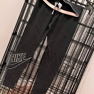 Black Nike Leggings size S